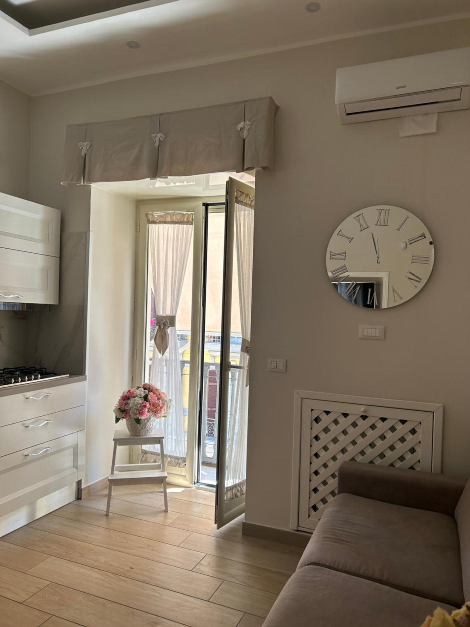 Mamma Teresa Apartment Napoli Ngoại thất bức ảnh
